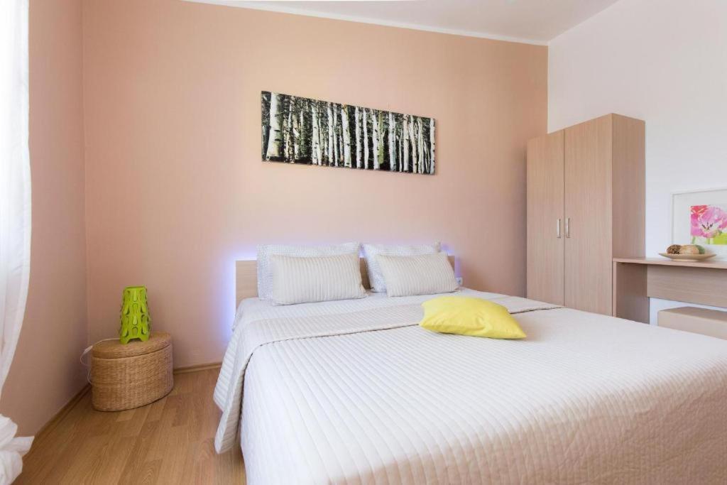 Apartments Adrijana Малинська Екстер'єр фото