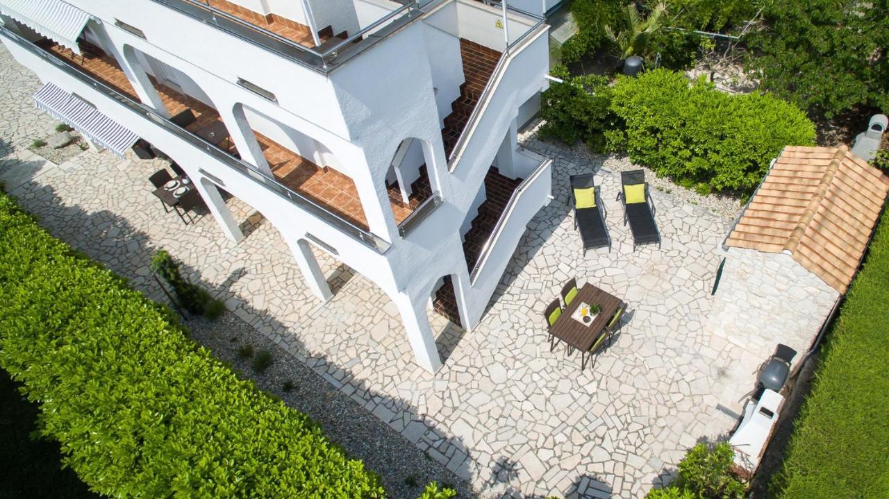 Apartments Adrijana Малинська Екстер'єр фото